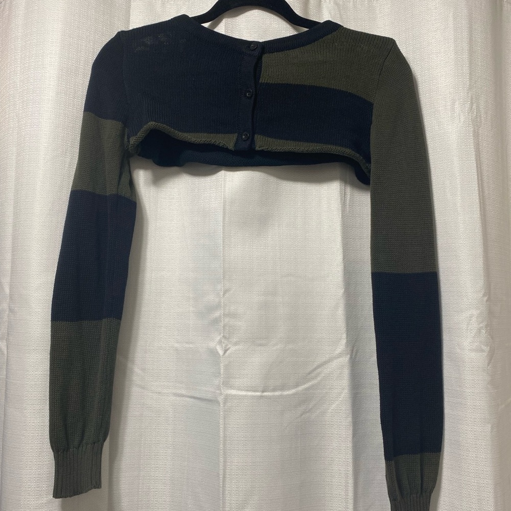 Women’s Size M “Hot Topic” Color Block Super Crop